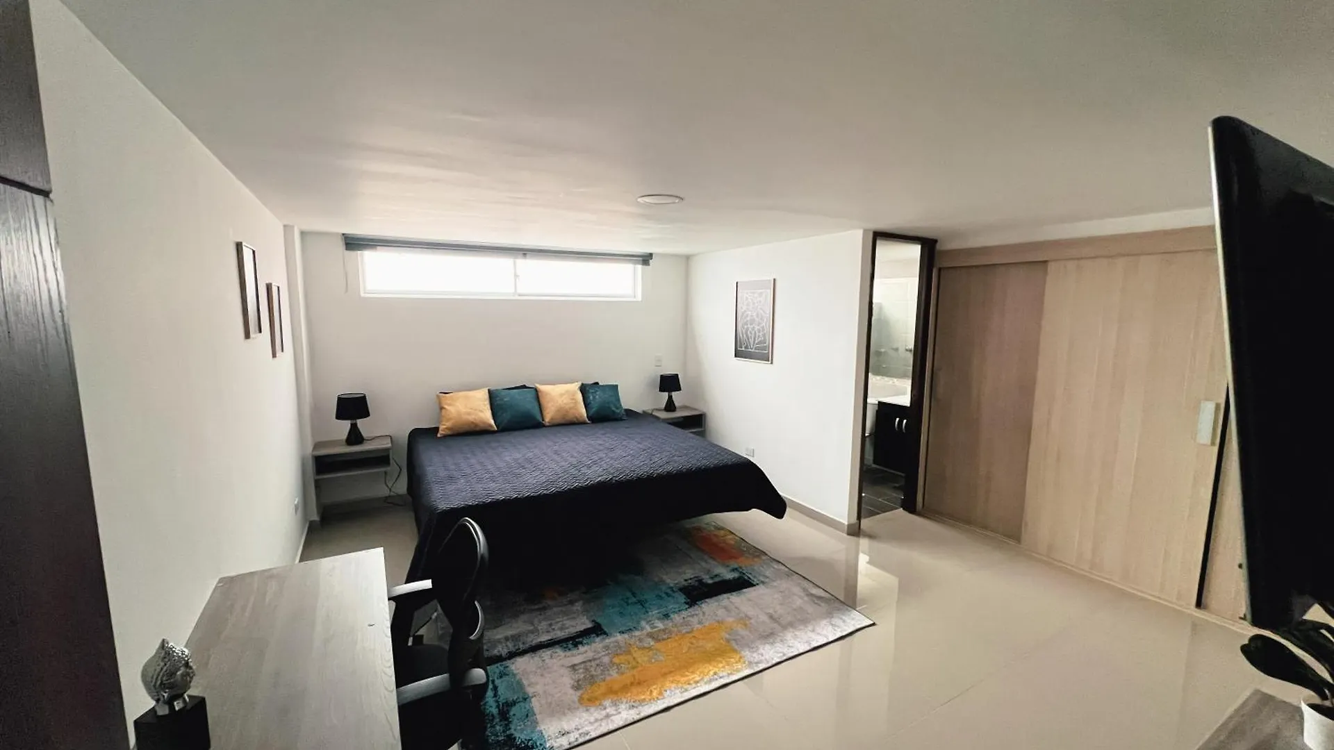 Familiar, Excelente Ubicacion, Laureles Apartment Medellin